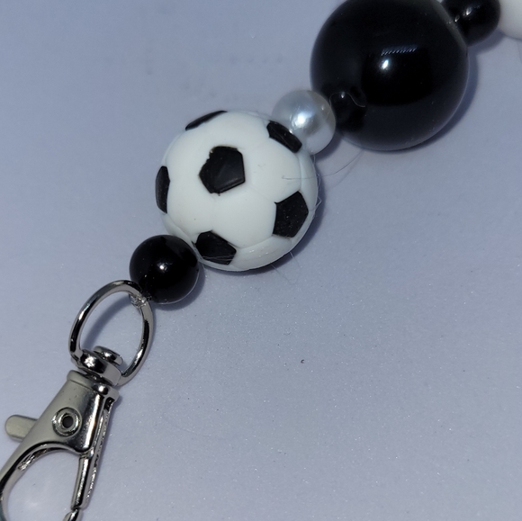 Handmade SOCCER MOM Keychain/Purse Dangle!! ⚽️ - Picture 3 of 12